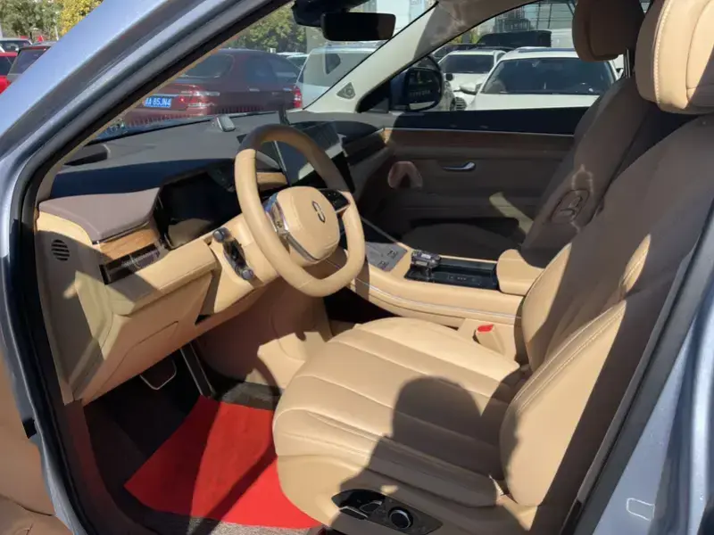 2024 Aito AITO M7 с пробегом 38 000 км