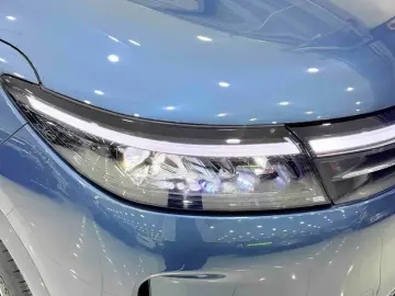 2024 Aito AITO M7 с пробегом 57 000 км