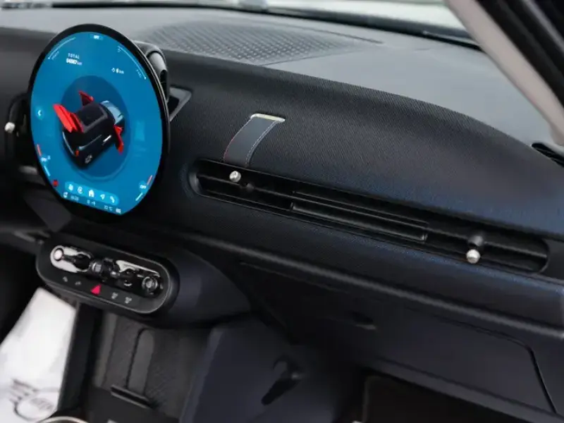 2025 Mini Electric MINI COOPER с пробегом 4 000 км