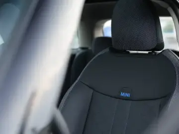 2025 Mini Electric MINI COOPER с пробегом 4 000 км