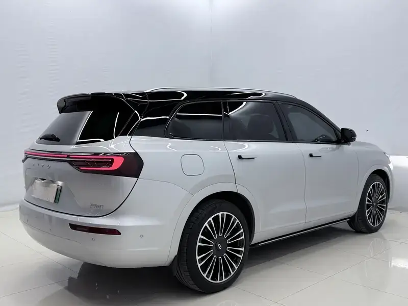 2024 Aito AITO M7 с пробегом 46 000 км