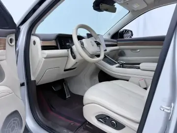2024 Aito AITO M7 с пробегом 46 000 км