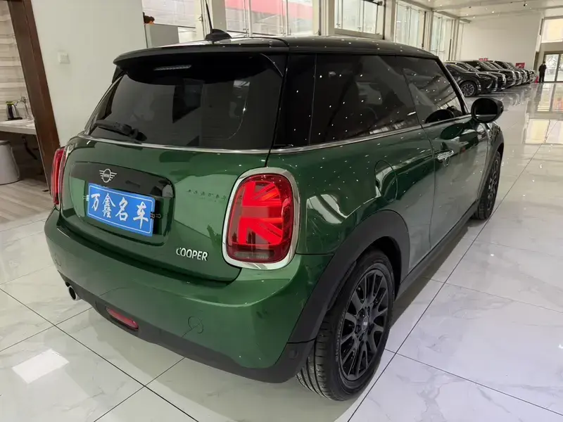 2021 Mini New Energy (Imported) с пробегом 20 000 км