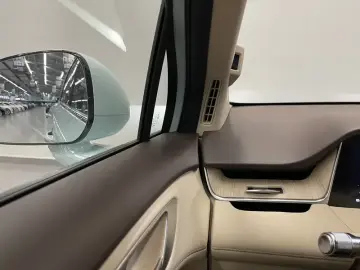 2025 Stelato SUV с пробегом 9 000 км