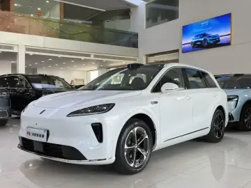 Stelato SUV