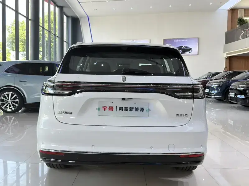 2025 Stelato SUV с пробегом 3 800 км