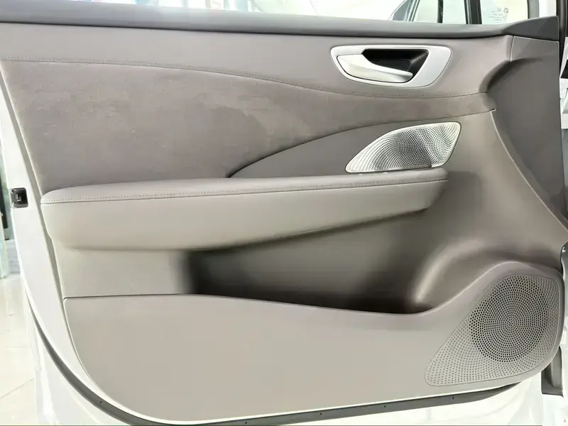 2025 Stelato SUV с пробегом 3 800 км