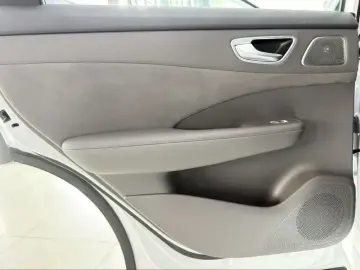 2025 Stelato SUV с пробегом 3 800 км