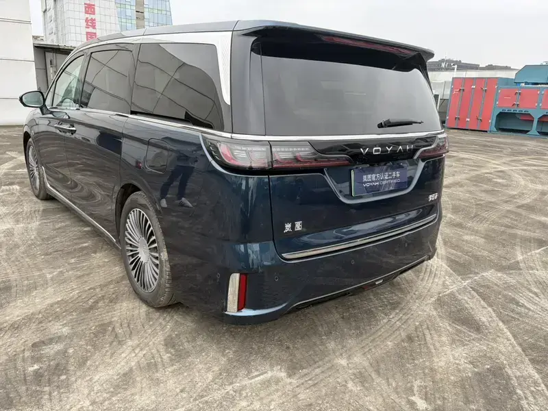 2025 Voyah Dreamer с пробегом 9 200 км