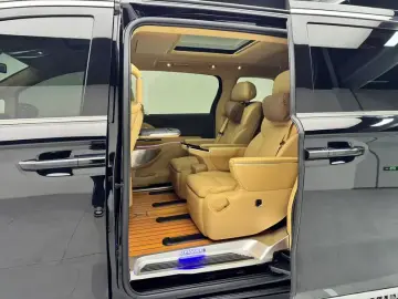 2025 Voyah Dreamer с пробегом 25 900 км