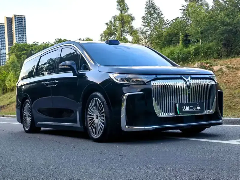 2025 Voyah Dreamer с пробегом 5 800 км