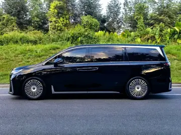 2025 Voyah Dreamer с пробегом 5 800 км