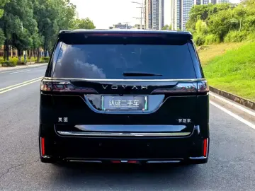 2025 Voyah Dreamer с пробегом 5 800 км