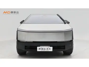 2024 Tesla Cyber Off-Road Traveler с пробегом 11 700 км