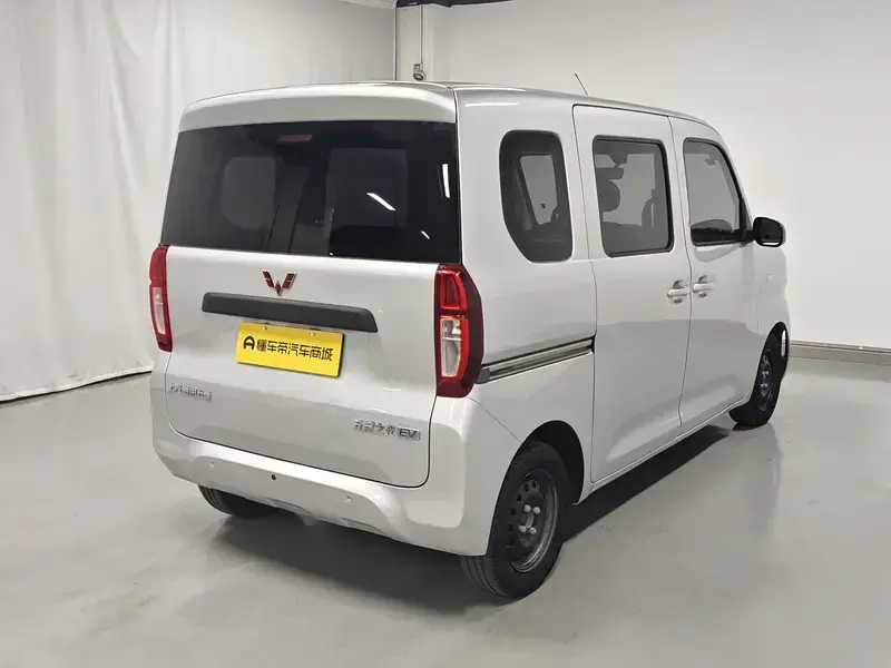 2025 Wuling Wuling Zhiguang NEV с пробегом 41 000 км