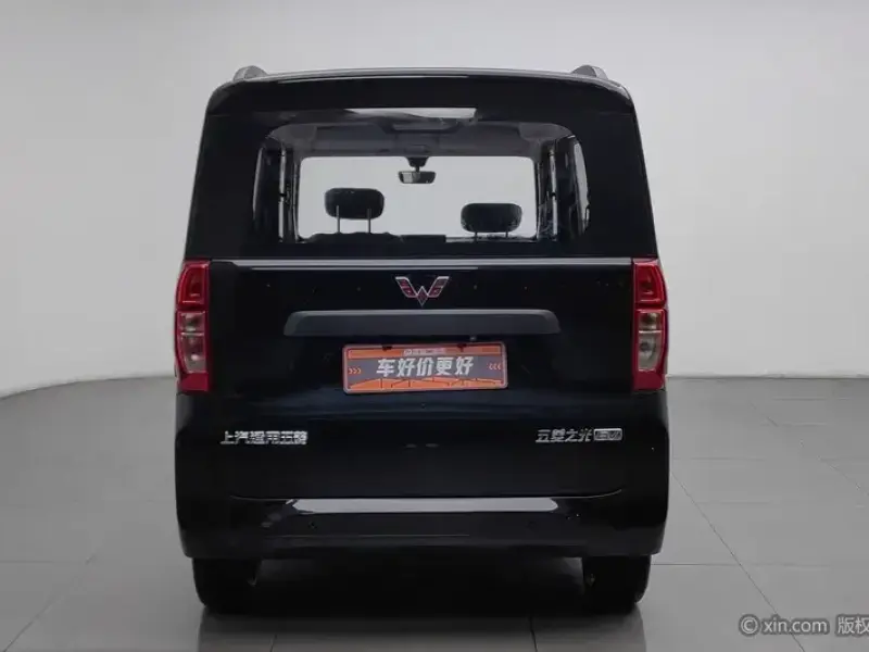 2025 Wuling Wuling Zhiguang NEV с пробегом 6 800 км