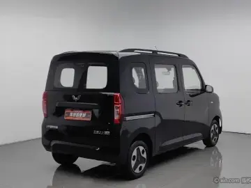 2025 Wuling Wuling Zhiguang NEV с пробегом 6 800 км