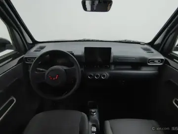 2025 Wuling Wuling Zhiguang NEV с пробегом 6 800 км