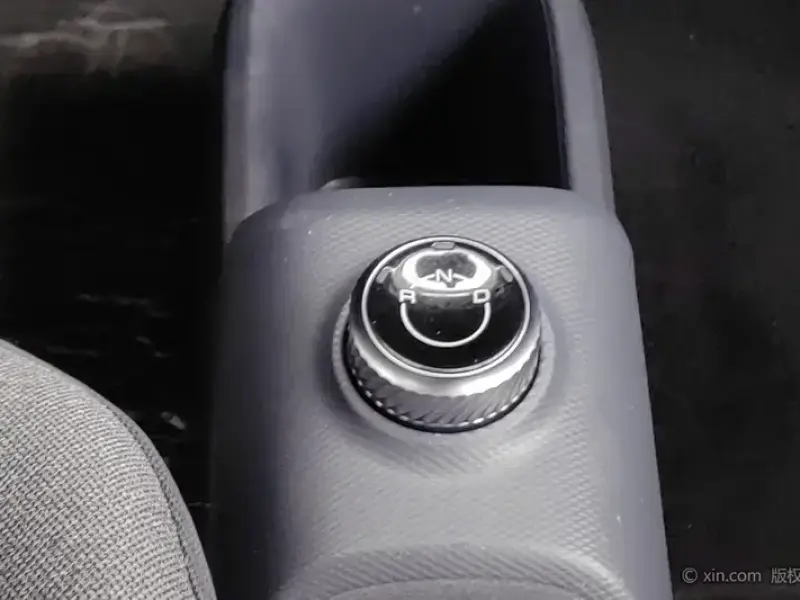 2025 Wuling Wuling Zhiguang NEV с пробегом 6 800 км