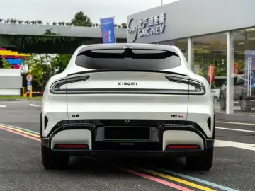 2025 Xiaomi Xiaomi SUV с пробегом 33 000 км