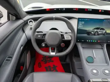 2025 Xiaomi Xiaomi SUV с пробегом 33 000 км