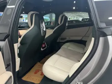 2025 Xiaomi Xiaomi SUV с пробегом 3 000 км