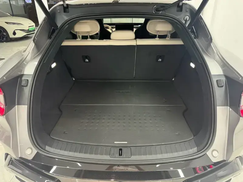 2025 Xiaomi Xiaomi SUV с пробегом 3 000 км