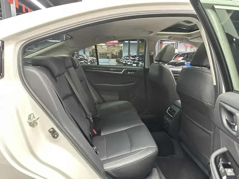 2020 Subaru Legacy с пробегом 31 000 км