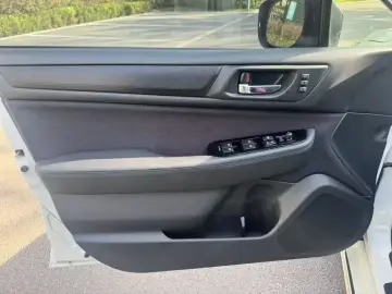 2020 Subaru Legacy с пробегом 80 100 км