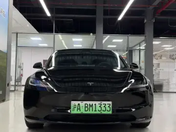 2023 Tesla Model 3 с пробегом 41 000 км