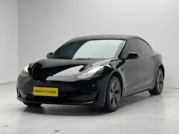 2022 Tesla Model 3 с пробегом 65 800 км