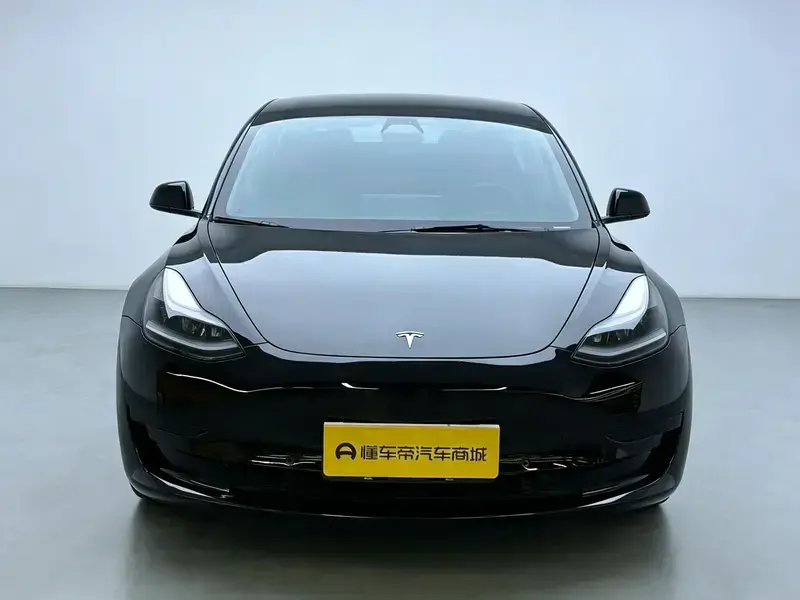 2021 Tesla Model 3 с пробегом 69 200 км