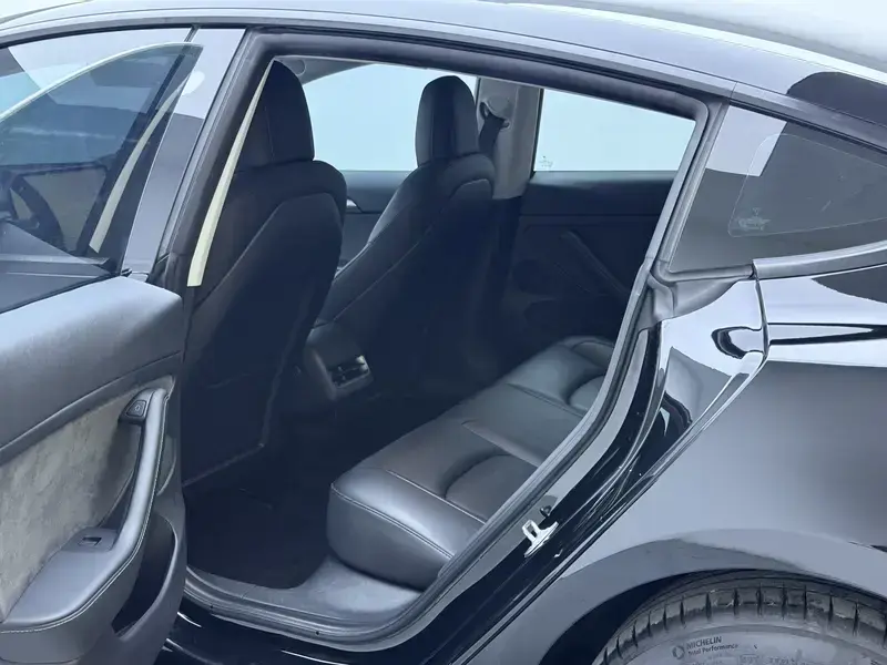 2021 Tesla Model 3 с пробегом 69 200 км