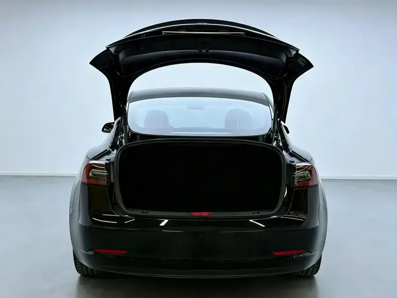 2021 Tesla Model 3 с пробегом 69 200 км