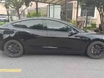 2020 Tesla Model 3 с пробегом 67 500 км