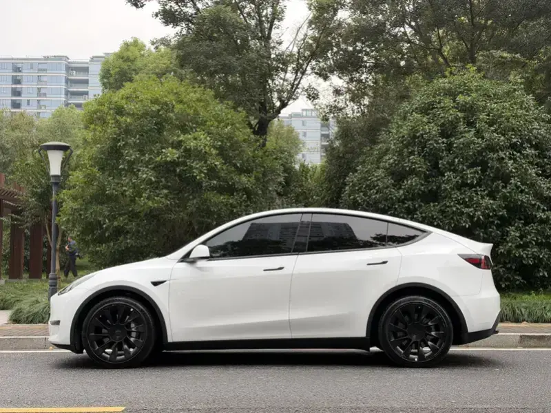 2021 Tesla Model Y с пробегом 68 000 км