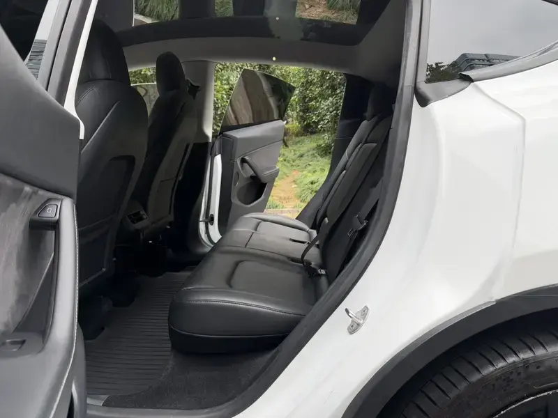 2021 Tesla Model Y с пробегом 68 000 км