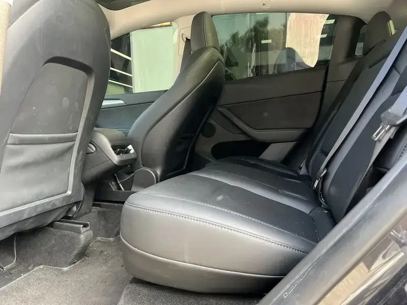 2024 Tesla Model Y с пробегом 52 000 км