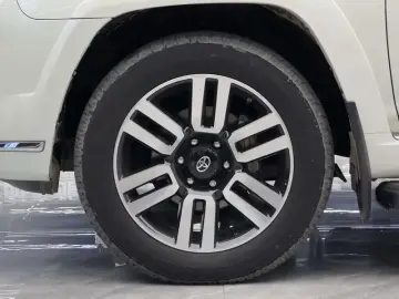 2019 Toyota 4Runner с пробегом 70 900 км