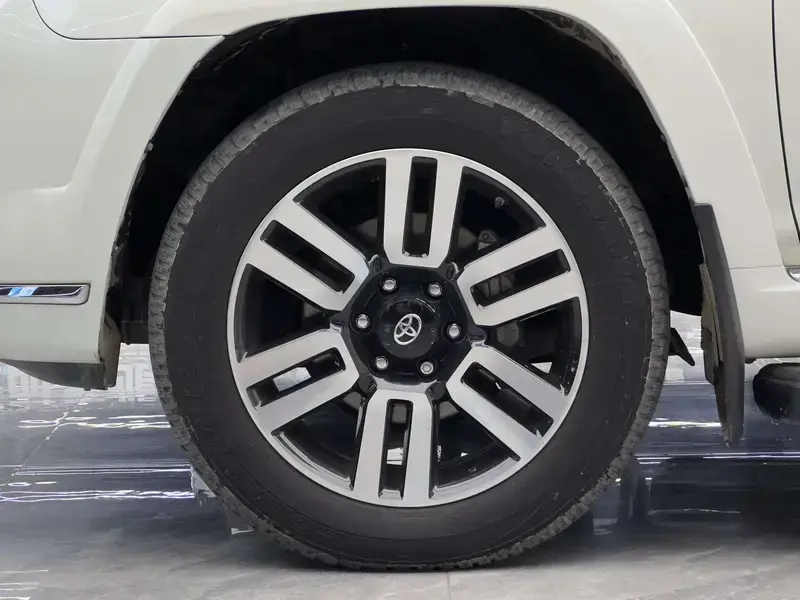 2019 Toyota 4Runner с пробегом 70 900 км