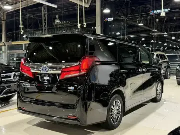 2021 Toyota Alphard с пробегом 261 000 км