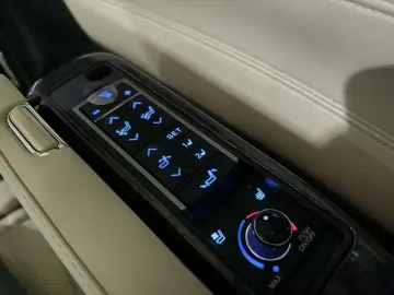 2021 Toyota Alphard с пробегом 261 000 км