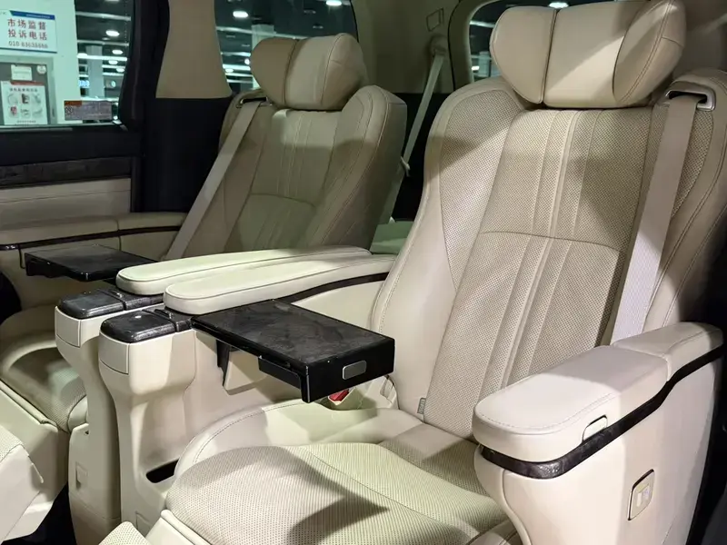 2021 Toyota Alphard с пробегом 261 000 км