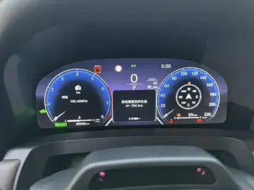 2023 Toyota Alphard с пробегом 49 000 км