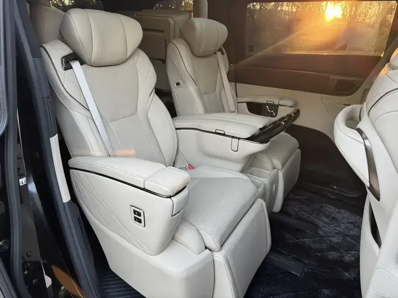 2023 Toyota Alphard с пробегом 49 000 км