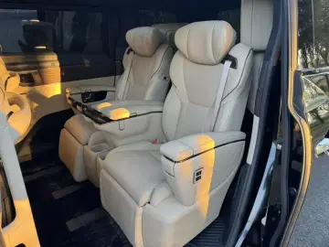 2023 Toyota Alphard с пробегом 49 000 км