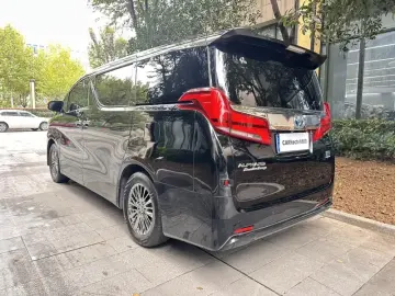 2021 Toyota Alphard с пробегом 169 000 км