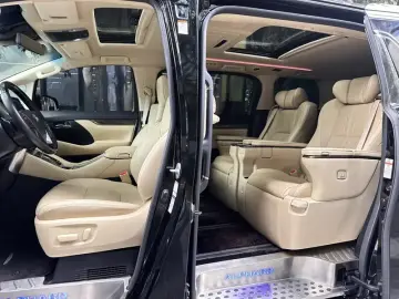 2021 Toyota Alphard с пробегом 169 000 км