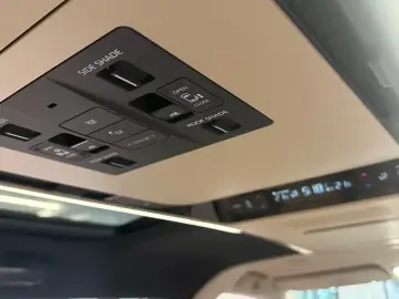 2023 Toyota Alphard с пробегом 50 000 км