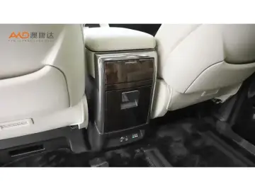 2020 Toyota Alphard с пробегом 57 900 км